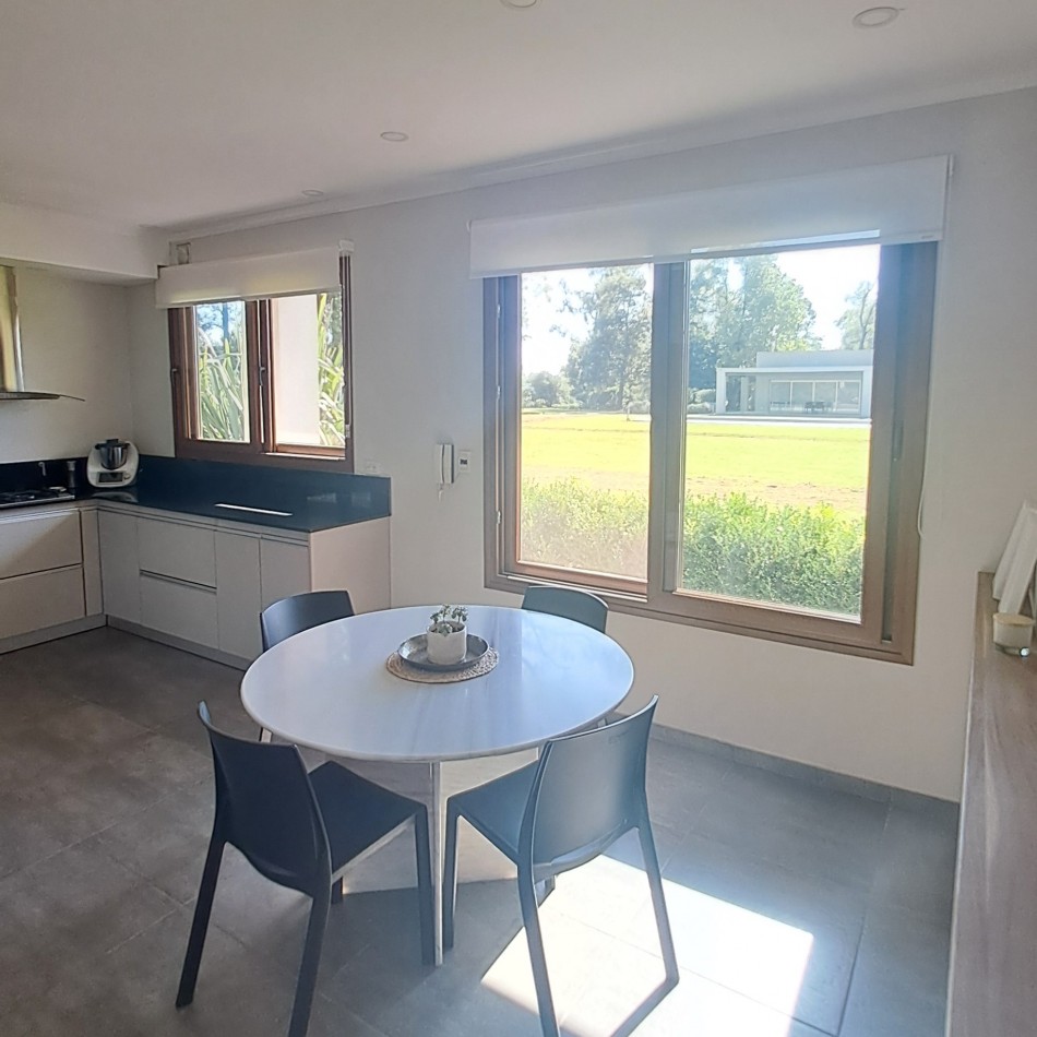 EXCEPCIONAL CASA QUINTA EN VENTA