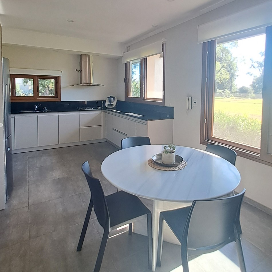 EXCEPCIONAL CASA QUINTA EN VENTA