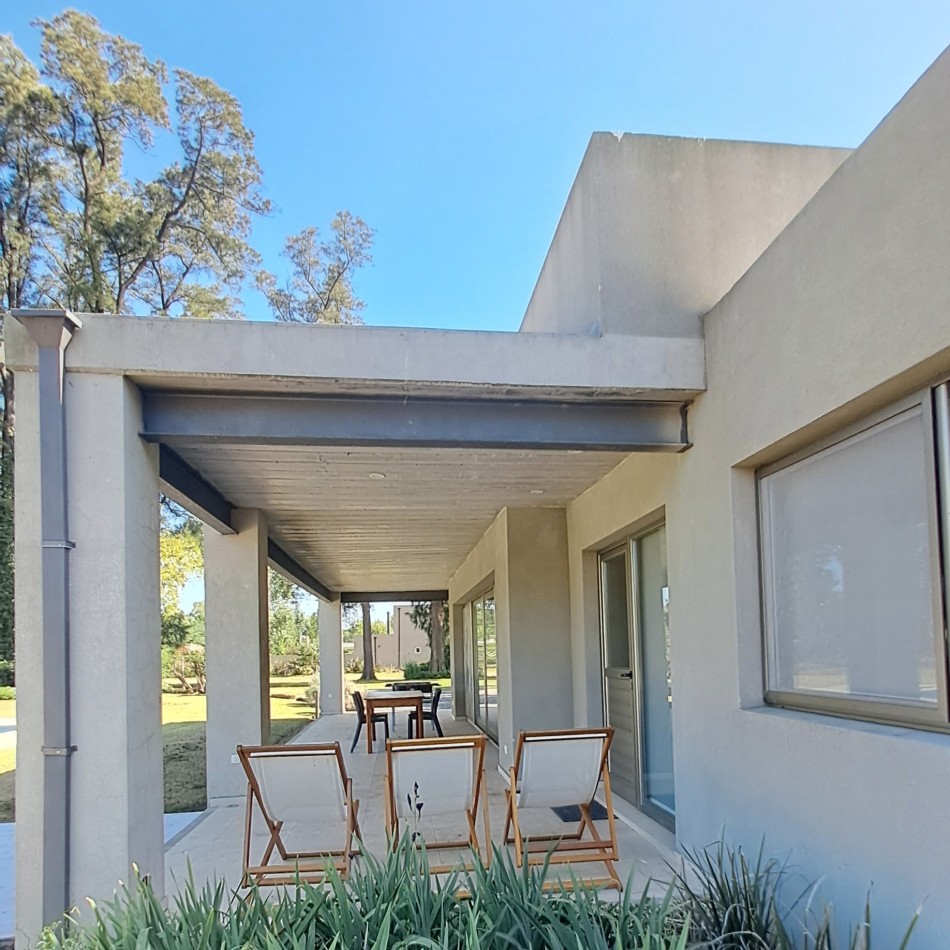 EXCEPCIONAL CASA QUINTA EN VENTA