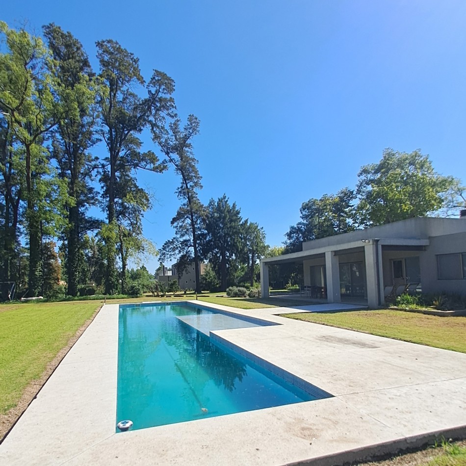 EXCEPCIONAL CASA QUINTA EN VENTA