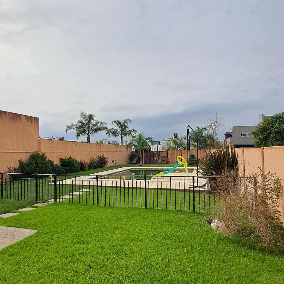 CASA COMODA Y FUNCIONAL