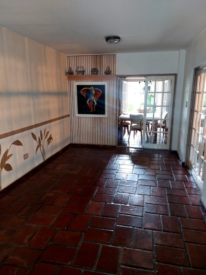 IMPECABLE VIVIENDA RESIDENCIAL