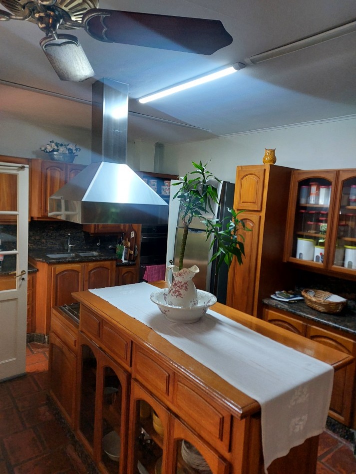 IMPECABLE VIVIENDA RESIDENCIAL