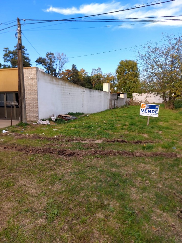 LOTE SOBRE AV. PRIMERA JUNTA