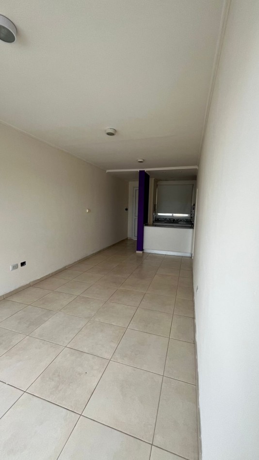 DEPARTAMENTO EN PLANTA ALTA POR ESCALERA