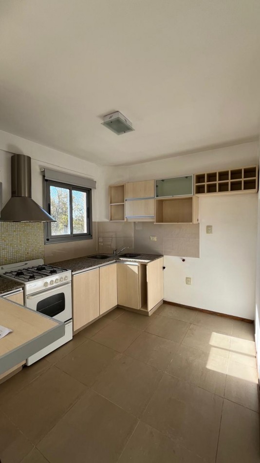 DEPARTAMENTO EN 3 PISO - AYRES DEL PARQUE
