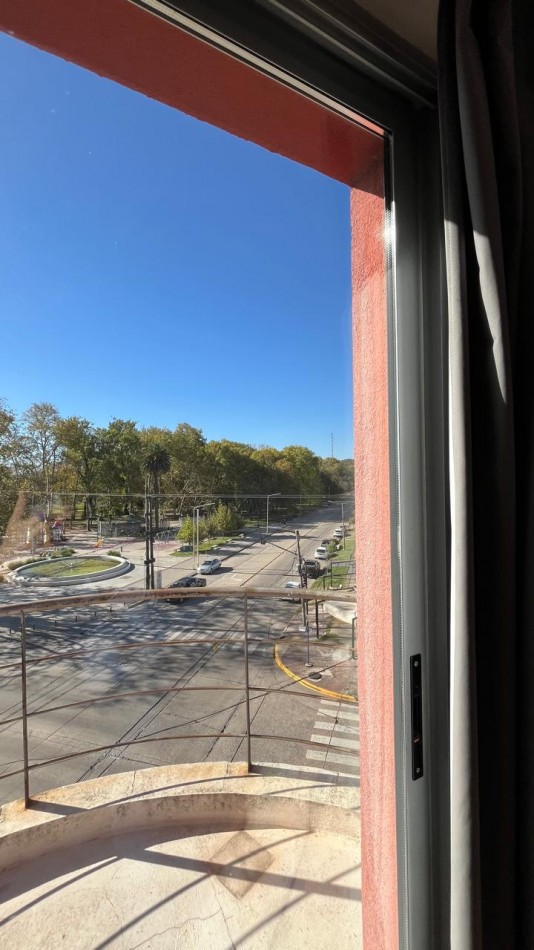 DEPARTAMENTO EN 3 PISO - AYRES DEL PARQUE