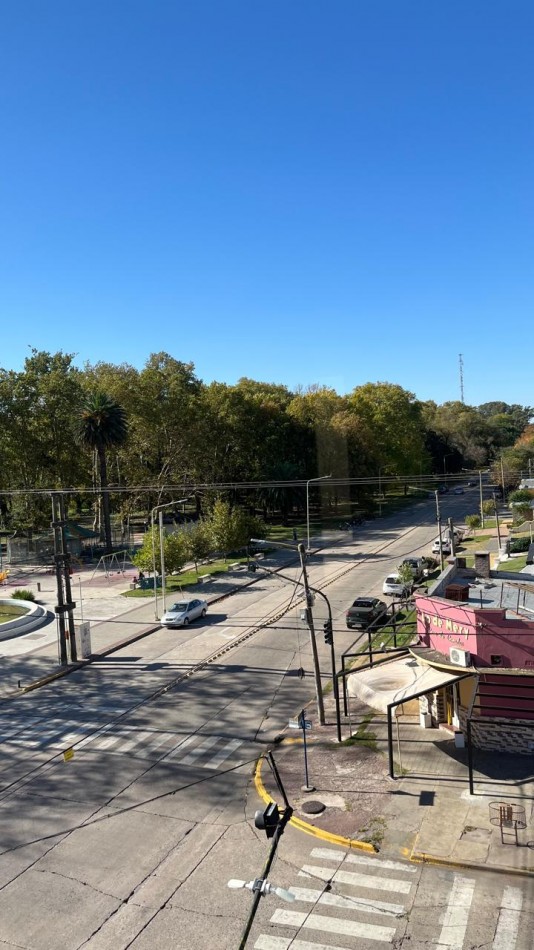 DEPARTAMENTO EN 3 PISO - AYRES DEL PARQUE