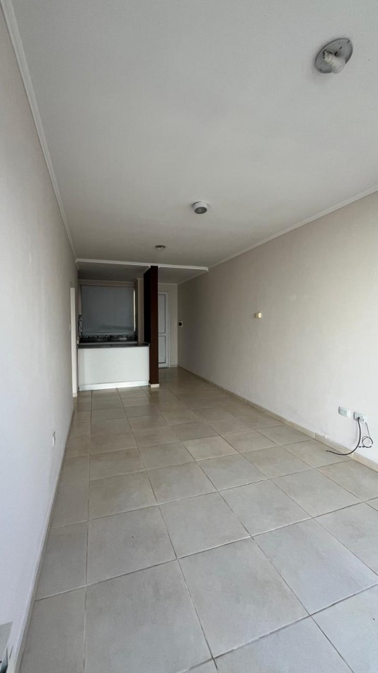 DEPARTAMENTO EN PLANTA BAJA CON PATIO EN ALQUILER 