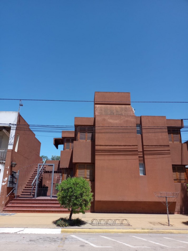 DEPARTAMENTO EN PLANTA ALTA EN VENTA