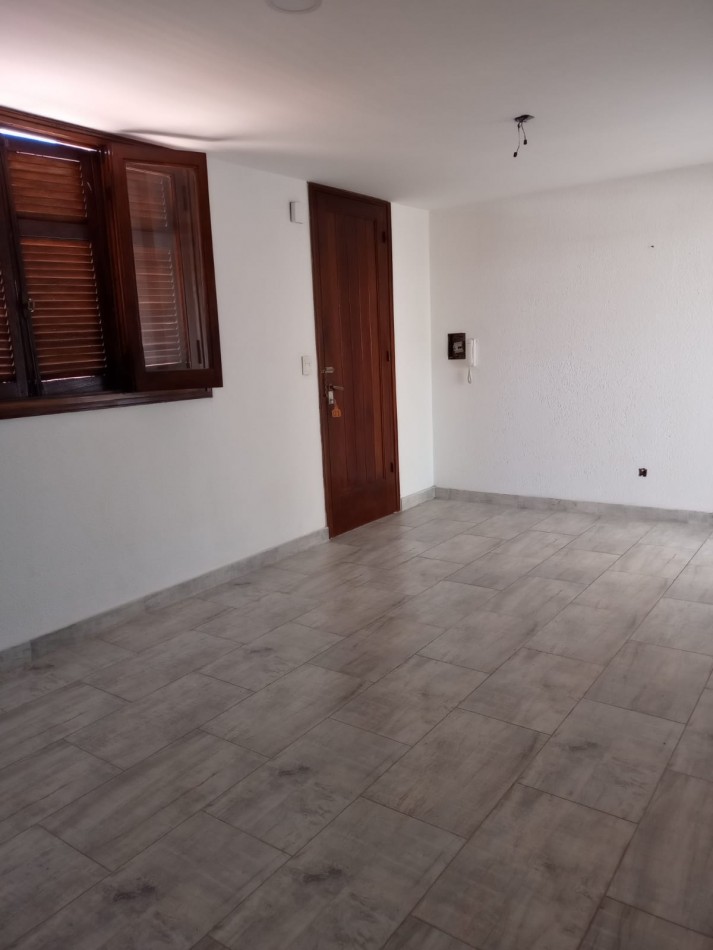 DEPARTAMENTO EN PLANTA ALTA EN VENTA