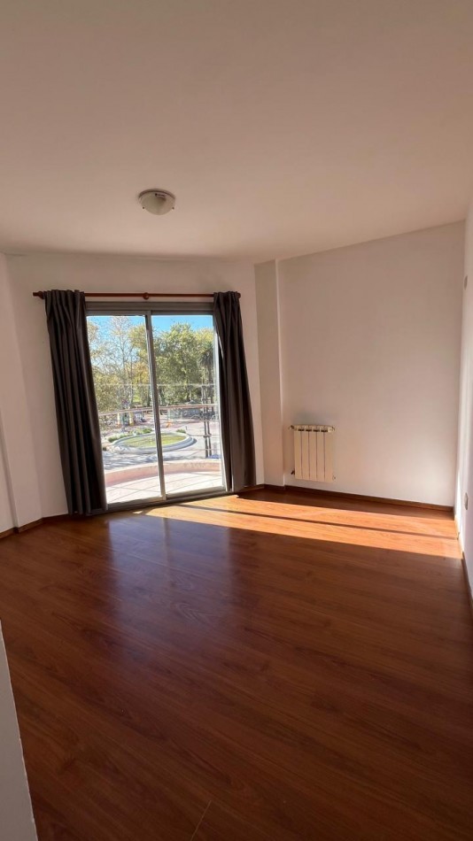 DEPARTAMENTO EN 3 PISO - AYRES DEL PARQUE